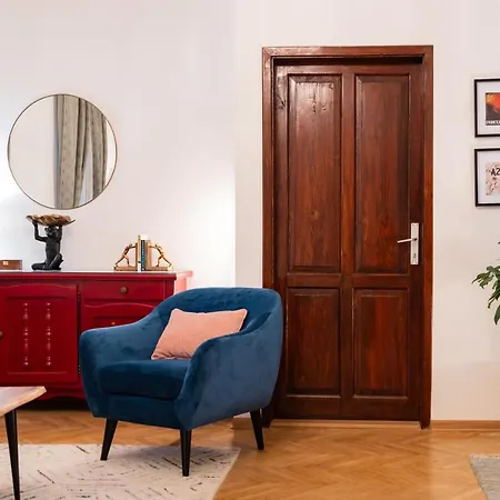 Apartmán Charming In City Center Of *
