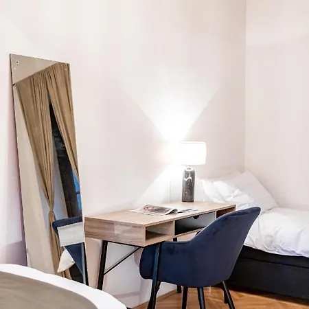 Charming In City Center Of Apartamento